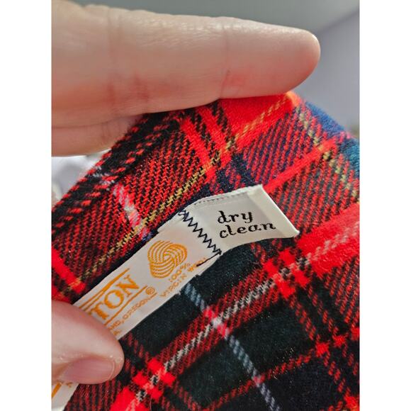 Vintage Pendleton Wool Tartan Plaid Christmas Holiday Scarf - Picture 6 of 8